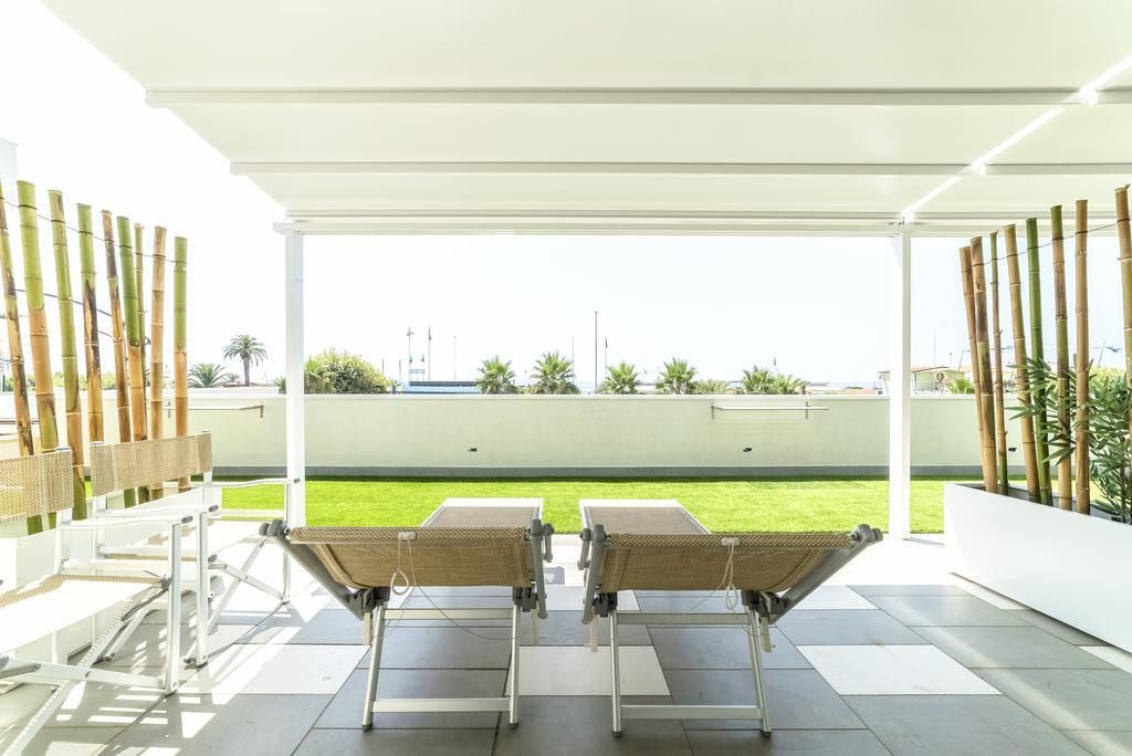 Hotel Tenda Rossa Marina Di Carrara Extérieur photo
